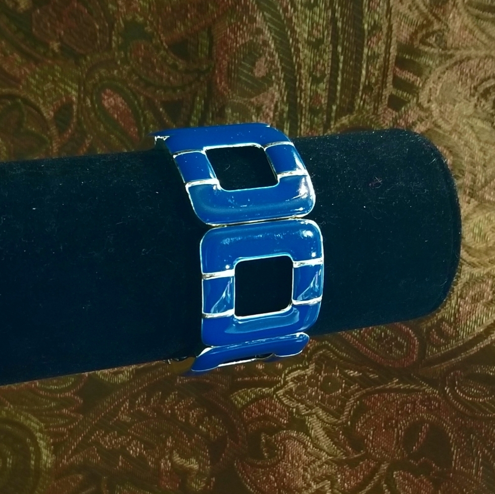 Blue metal square beaded bracelet